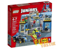 Конструктор LEGO Juniors 10672: Логово Бэтмена