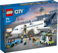 Конструктор LEGO City 60367: Пассажирский самолет